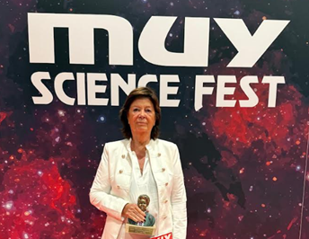 La Excma. Sra. María Vallet Regí, premio Muy Interesante 2025